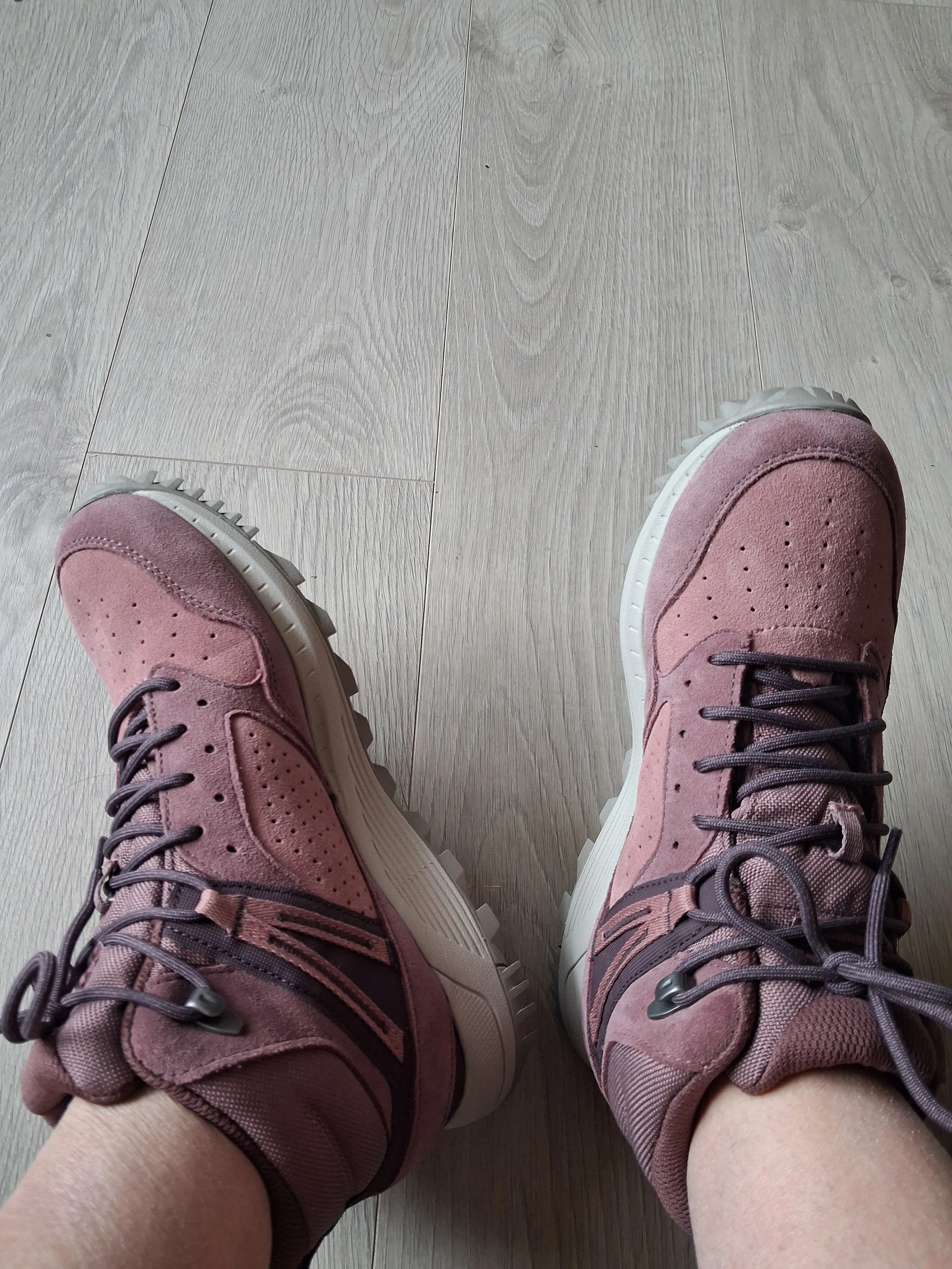 Черевики Merrell Wildwood Mid LTR WP Wmn - купити в Gorgany